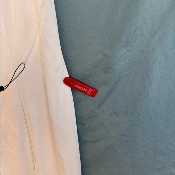 NWOT IEENA MAC DUGGAL White Embellished Sleeveless Evening Dress Size 4 Evening - Picture 10 of 13